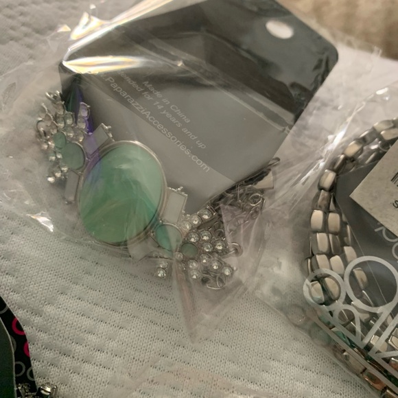 NEW Paparazzi bundle bracelet 8 piece set - Picture 9 of 9
